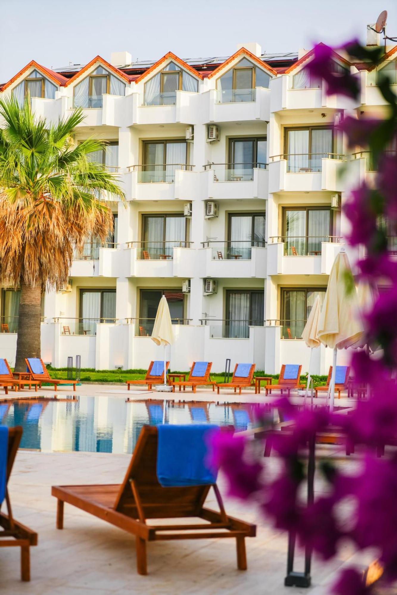 Feri Surf Club Hotel Datça Extérieur photo