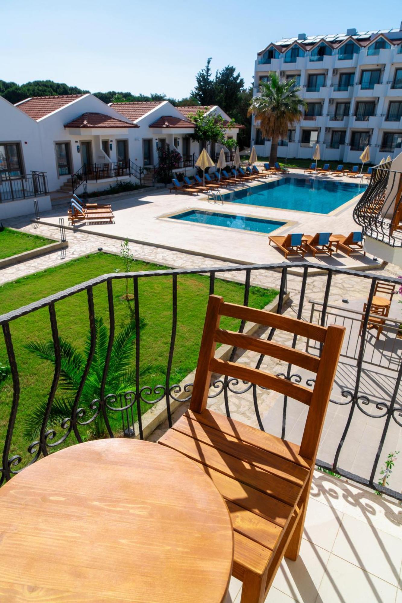 Feri Surf Club Hotel Datça Extérieur photo